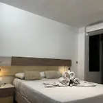 Lejlighed Lujo A Tu Alcance Con Y Garaje, Pleno Centro Huelva