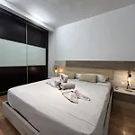 Lujo A Tu Alcance Con Y Garaje, Pleno Centro
