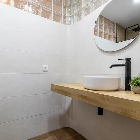 Lujo A Tu Alcance Con Y Garaje, Pleno Centro